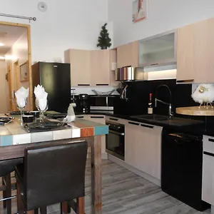  Appartement Charmant T2 En Duplex Aravet113 France
